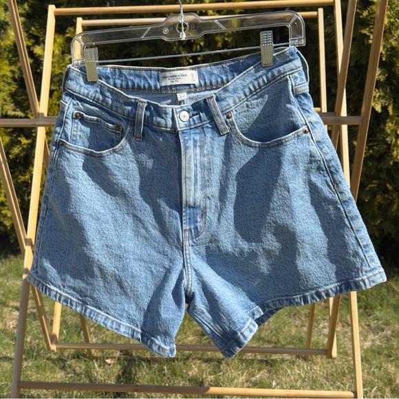 Abercrombie High Rise Dad Shorts - Picture 1 of 4